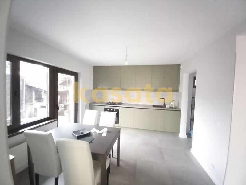 Prelungirea Ghencea De inchiriat casa individuala renovata recent