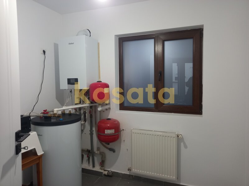 Prelungirea Ghencea De inchiriat casa individuala renovata recent